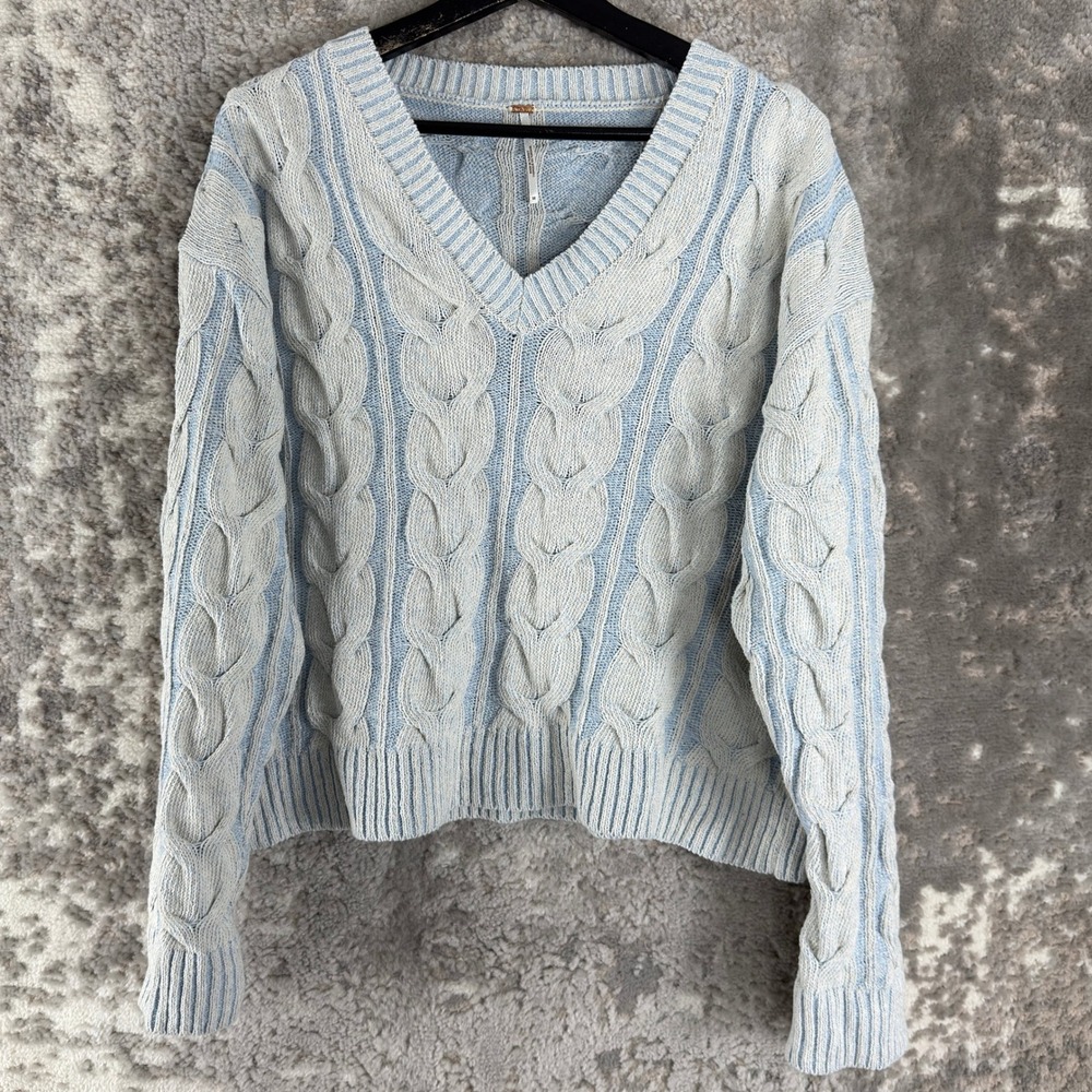 Free People Size M Cable Knit V-Neck Pullover Sweater Blue Long Sleeve Womens
